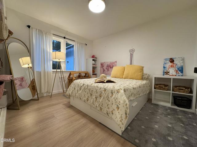 Detail Gallery Image 14 of 20 For 1086 Hollygrove Ln, Altadena,  CA 91001 - 4 Beds | 2 Baths