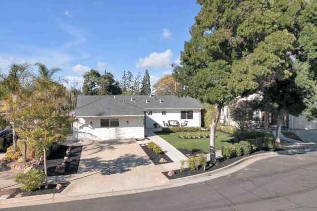 209 Nob Hill Way, Los Gatos CA: https://media.crmls.org/mediaz/0bf6872b-1917-4678-a30e-5b24e455e802.jpg