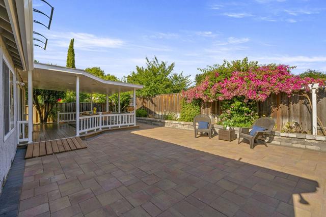 140 Sprucemont Place, San Jose CA: https://media.crmls.org/mediaz/0bf76c04-10d8-4082-a0fb-38619a764aa9.jpg