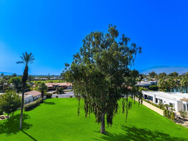 12115 Turnberry Drive, Rancho Mirage CA: https://media.crmls.org/mediaz/0bf7ff04-a906-48cd-a533-112b292cb14b.jpg
