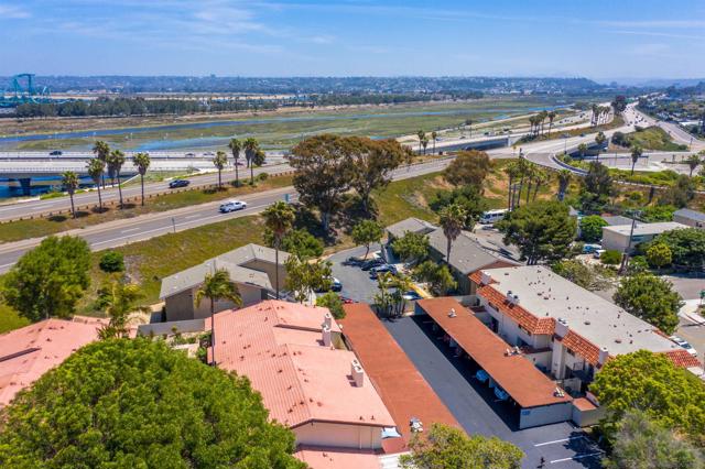 3216 Loma Riviera Dr, San Diego CA: https://media.crmls.org/mediaz/0bf9437b-a031-4e52-96c6-e70c3881c42f.jpg