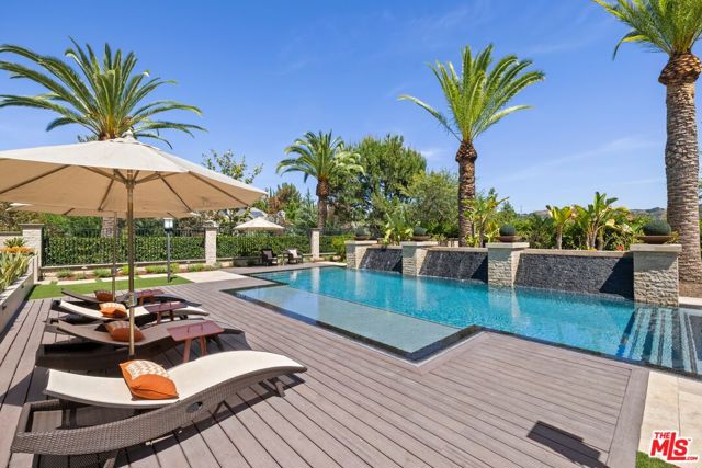2855 Oak Knoll Drive, Diamond Bar CA: https://media.crmls.org/mediaz/0bf9983b-6bd4-4b1d-8c7b-b460c2ccbdfa.jpg