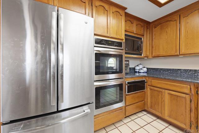 23742 Calistoga Place, Ramona CA: https://media.crmls.org/mediaz/0bf9ffdf-d012-42f7-b8eb-e4e3f82d0a1c.jpg