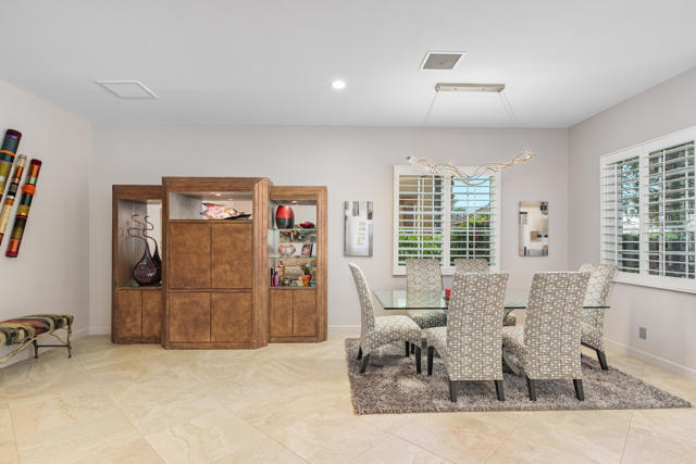 36706 Dune Palms Road, Indio CA: https://media.crmls.org/mediaz/0bfa9198-ab79-4913-8011-65f697b2da47.jpg