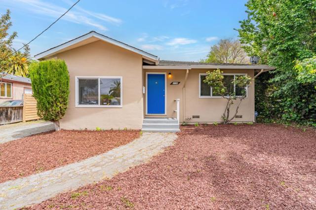 2336 Menalto Avenue, East Palo Alto CA: https://media.crmls.org/mediaz/0bfaf2cc-51d8-4675-8ea9-16a751b9211c.jpg