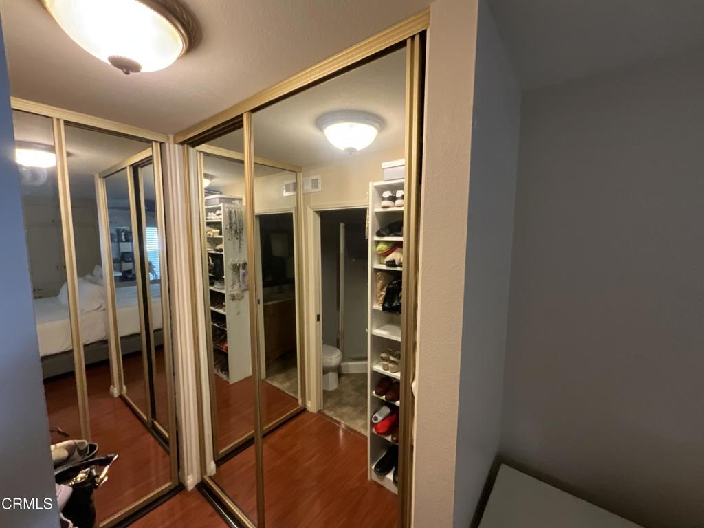https://media.crmls.org/mediaz/0bfb6d77-fa30-4cae-bc56-8751ceb4fb85.jpg?preset=X-Large