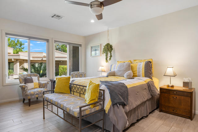 72620 Rolling Knoll Drive, Palm Desert, CA 92260
