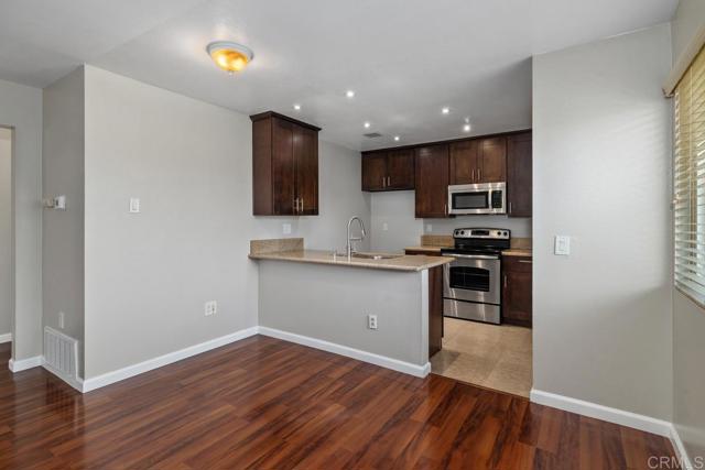 Detail Gallery Image 12 of 32 For 12147 Wintergreen Dr #1,  Lakeside,  CA 92040 - 2 Beds | 1 Baths