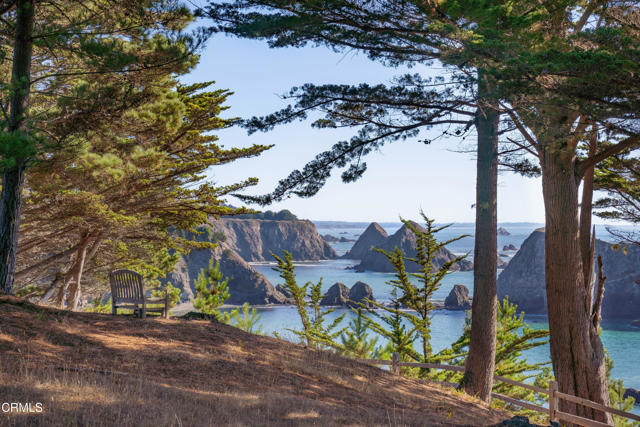 Detail Gallery Image 32 of 72 For 5420 S Highway 1, Elk,  CA 95432 - 2 Beds | 3 Baths