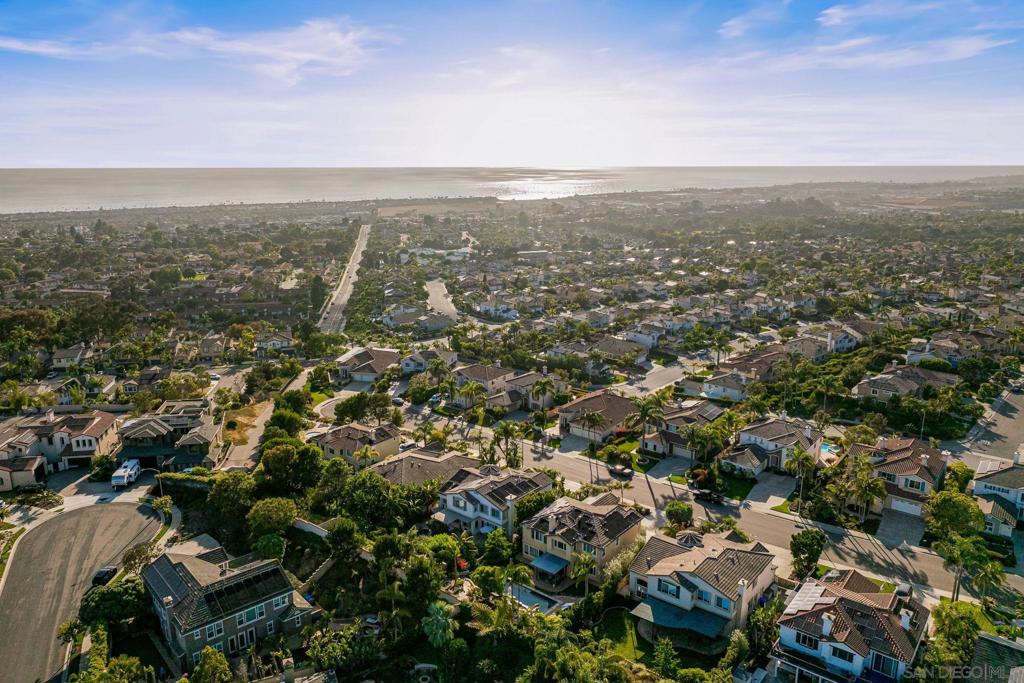 MLS #250033578SD img 44