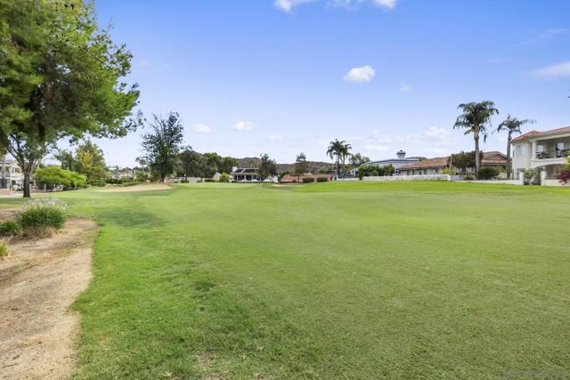 23235 Canyon Lake Dr S, Canyon Lake CA: https://media.crmls.org/mediaz/0bfe01b8-3efc-435f-b9ff-24a72e77c8a9.jpg