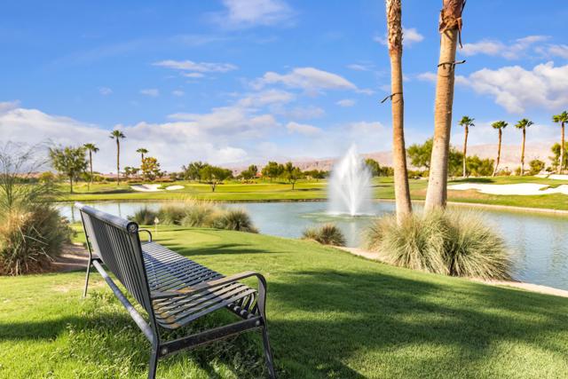 40613 Corte Los Cerritos, Indio CA: https://media.crmls.org/mediaz/0bfe6b35-9965-4850-bed4-36af8bcd9aa7.jpg