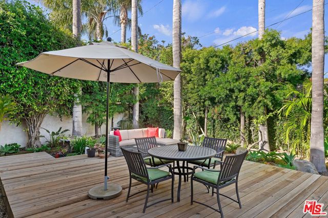 1312 Shoreline Drive, Santa Barbara CA: https://media.crmls.org/mediaz/0bfe6deb-6ade-45fa-815b-c4e719f8f09b.jpg
