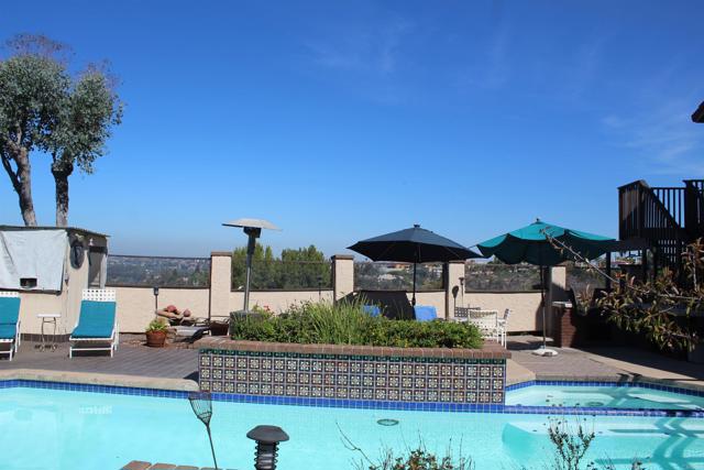 Detail Gallery Image 6 of 17 For 1349 Ridgeview Way, Bonita,  CA 91902 - 4 Beds | 2/1 Baths
