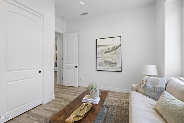 Detail Gallery Image 15 of 64 For 4173 Caribbean St, Oxnard,  CA 93035 - 4 Beds | 3 Baths