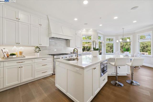 2434 Pomino Way, Pleasanton CA: https://media.crmls.org/mediaz/0c015dfb-981a-49b2-bcb1-34229dca6218.jpg