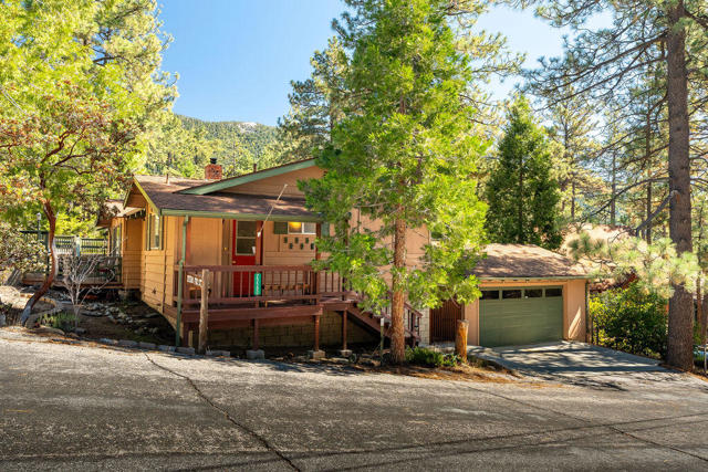 25580 Fir Street Street, Idyllwild CA: https://media.crmls.org/mediaz/0c031495-34a7-4fc2-a10f-43e09335a80e.jpg