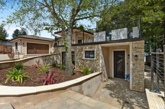 18061 Saratoga Los Gatos Road, Monte Sereno CA: https://media.crmls.org/mediaz/0c03e982-000f-4df5-b6cc-df4d67134782.jpg