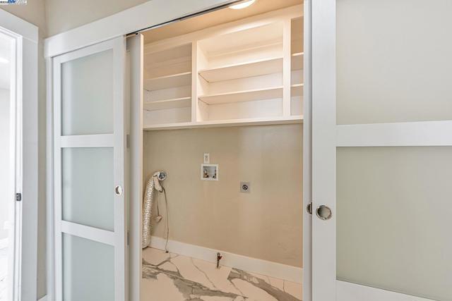 10745 Ridgeview Way, San Jose CA: https://media.crmls.org/mediaz/0c04e6ce-33c1-4a59-b53c-5b79257ba692.jpg