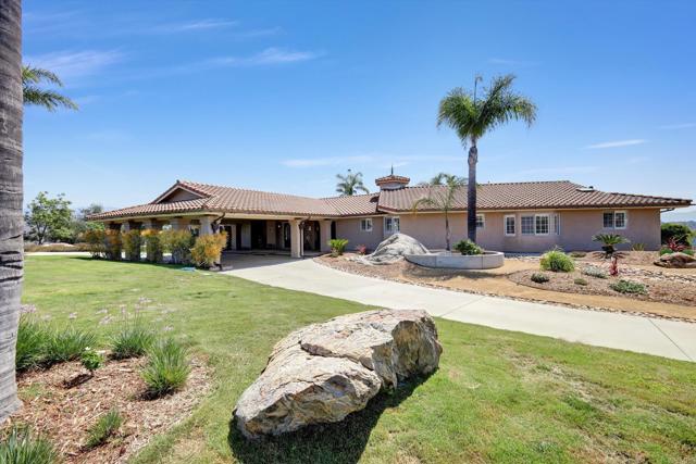 36485 Carney Road, Valley Center CA: https://media.crmls.org/mediaz/0c0620e4-a216-4cf0-aaf4-d0a59bce5e0e.jpg