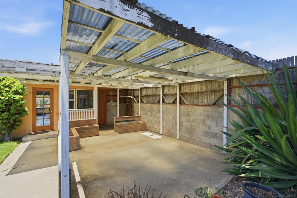 1511 Lieta St - photo 10