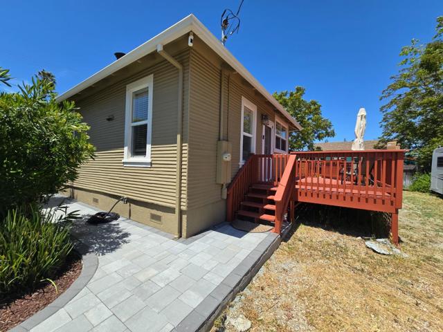 38 Monterey Street, San Juan Bautista CA: https://media.crmls.org/mediaz/0c084b6b-71d5-4bf9-936a-eb8be18e8e25.jpg