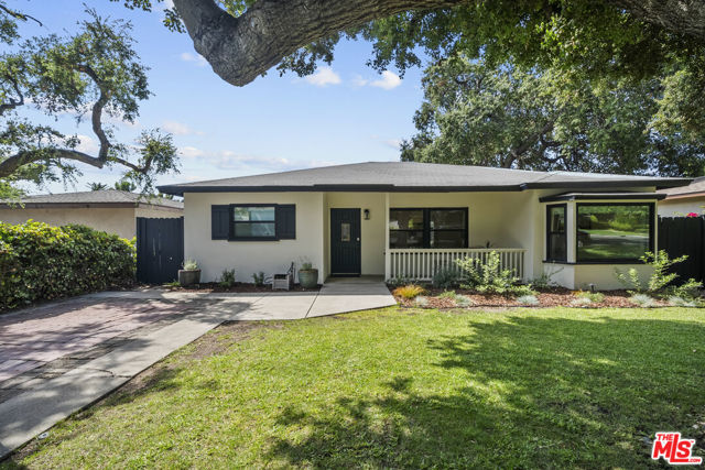 746 Valley View Avenue, Monrovia CA: https://media.crmls.org/mediaz/0c08670c-0807-4966-85d0-7b17a1ce3c65.jpg