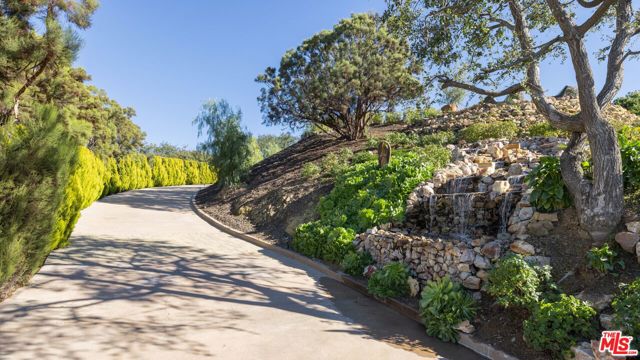 Drew Fenton | 415 Stunt Road Calabasas CA | MLS: 7285936