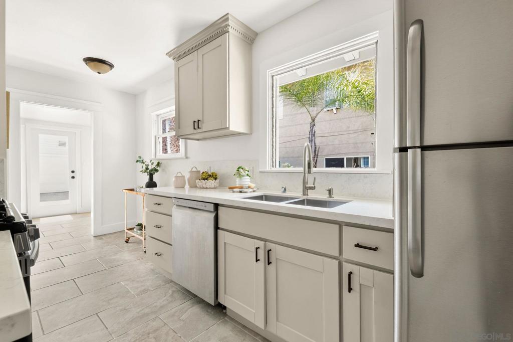 4383 Swift Ave - photo 10