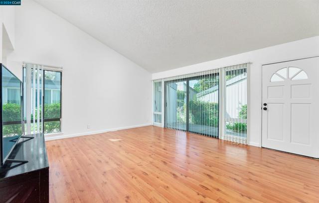 Image 5 of 23 For 1215 Kenwal Rd  D