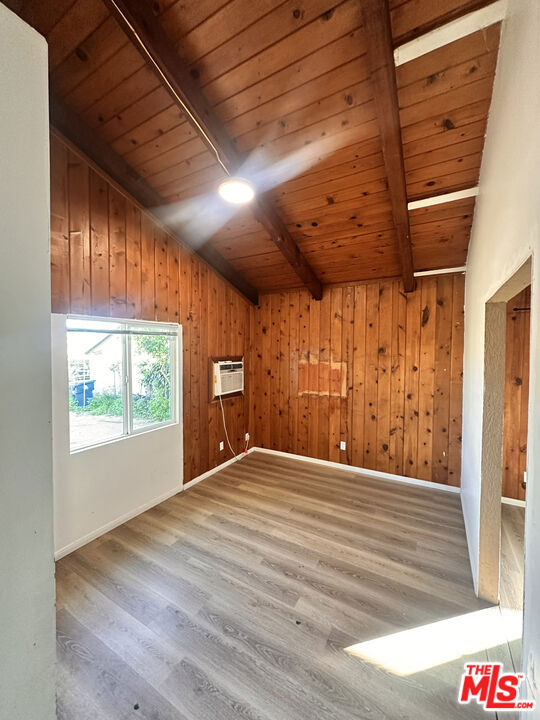 14682 Cobalt Street, Sylmar CA: https://media.crmls.org/mediaz/0c0bbe64-7db9-45ca-8ee3-3307e2444494.jpg