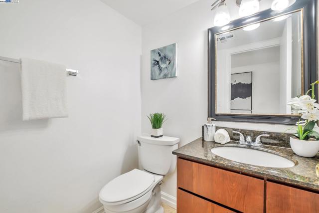 4312 Solano Way, Union City CA: https://media.crmls.org/mediaz/0c0cc6a3-61ab-4978-86cf-9be1ef926a94.jpg