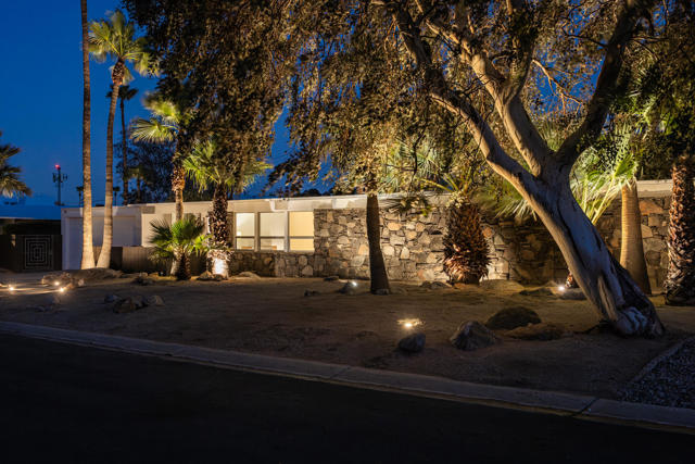 503 E Laurel Circle, Palm Springs, CA 92262