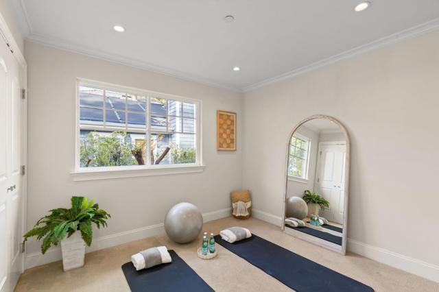 2124 Oakley Avenue, Menlo Park CA: https://media.crmls.org/mediaz/0c0d7bbe-b742-49ef-a98f-fa30c85c2b42.jpg
