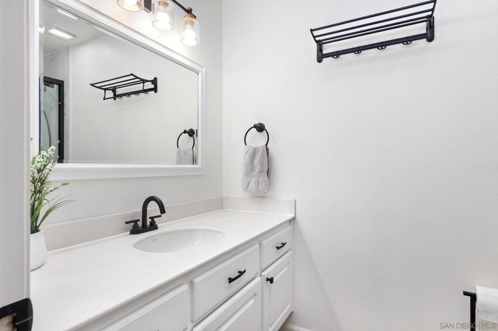 MLS #250036850SD image #13