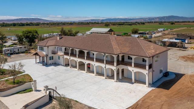 8440 Lovers Lane, Hollister CA: https://media.crmls.org/mediaz/0c0e3feb-6569-4672-8644-0f40ea6760e8.jpg