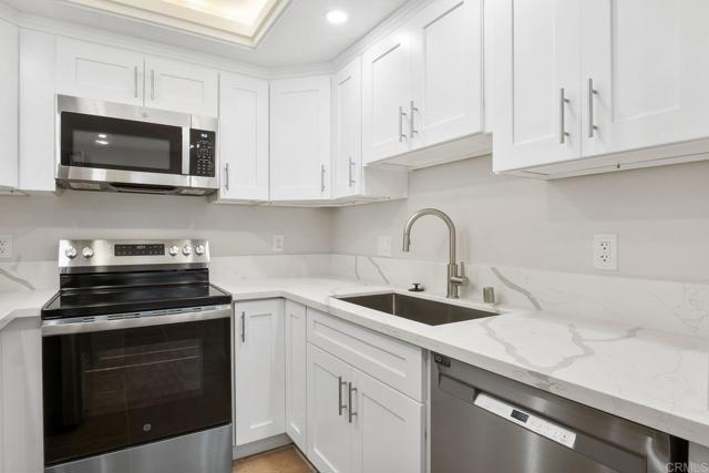 Detail Gallery Image 17 of 33 For 3935 Oregon St #6,  San Diego,  CA 92104 - 2 Beds | 2 Baths