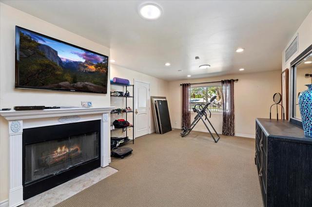 Image 39 of 72 For 73191 Shadow Mountain Drive