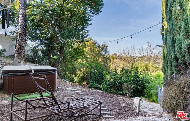4707 Bedel Street, Woodland Hills CA: https://media.crmls.org/mediaz/0c0f7613-e313-4c31-ac7b-e0a682556bbe.jpg