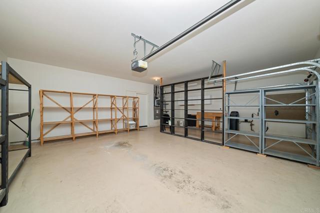 326 Justina Drive, Oceanside CA: https://media.crmls.org/mediaz/0c1062e1-d851-421b-aaf1-ddccd4220639.jpg