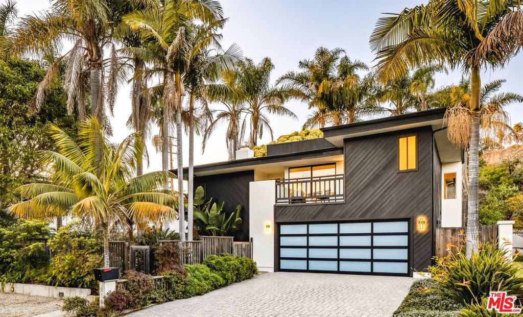 0C10Aeb2 854F 413D 937F 9E1D265A83E3 8105 Buena Fortuna Street, Carpinteria, Ca 93013 &Lt;Span Style='BackgroundColor:transparent;Padding:0Px;'&Gt; &Lt;Small&Gt; &Lt;I&Gt; &Lt;/I&Gt; &Lt;/Small&Gt;&Lt;/Span&Gt;
