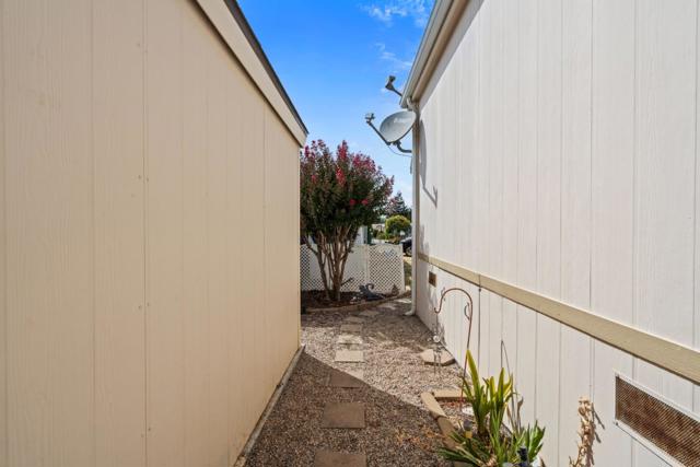 2900 Fairview Road, Hollister CA: https://media.crmls.org/mediaz/0c10e3d9-8560-4550-96b8-3f8bed3cbe70.jpg