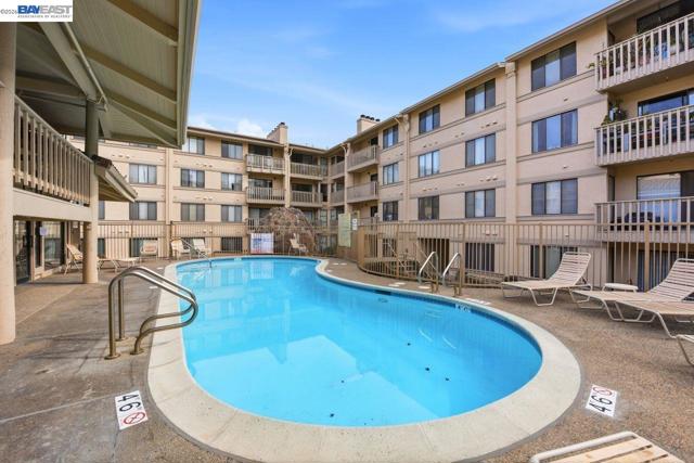 Image 29 of 37 For 1400 Carpentier St  315