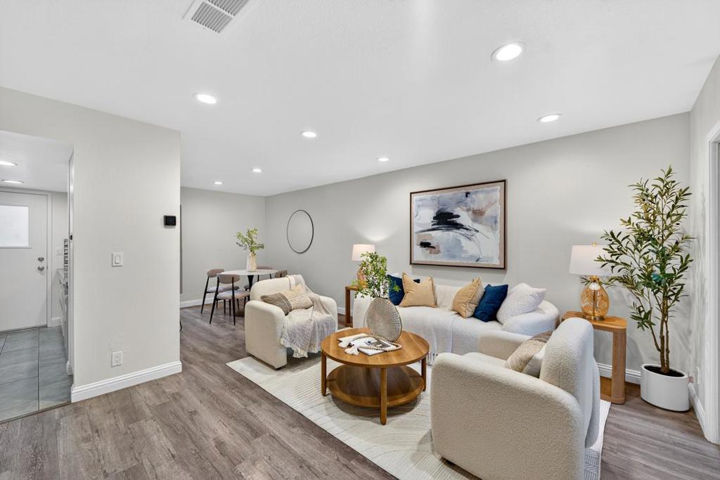 225 Red Oak Drive #H