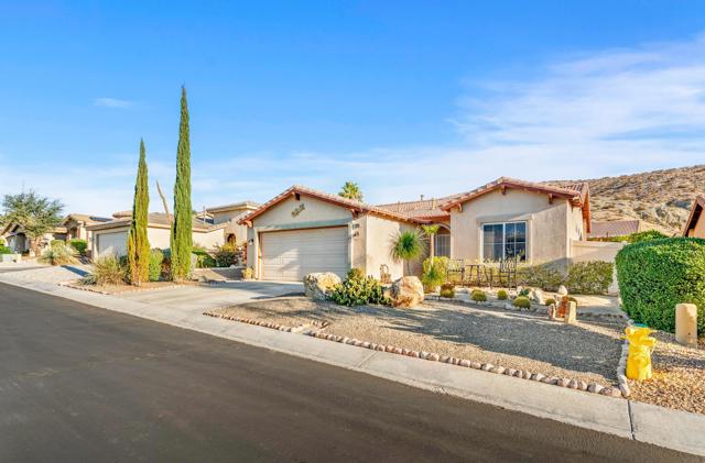 64060 Olympic Mountain Avenue, Desert Hot Springs CA: https://media.crmls.org/mediaz/0c148798-c7c0-46d5-ae81-62bc077fec6d.jpg