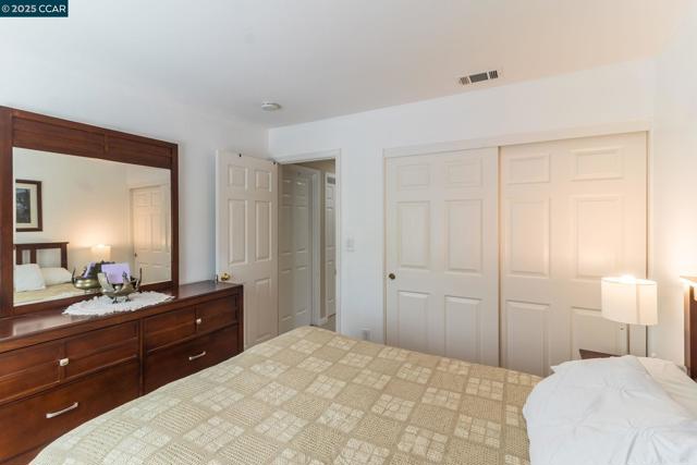 289 Crestview Ave, Martinez CA: https://media.crmls.org/mediaz/0c15e8da-0dc7-491b-af2c-974bd0d33a52.jpg