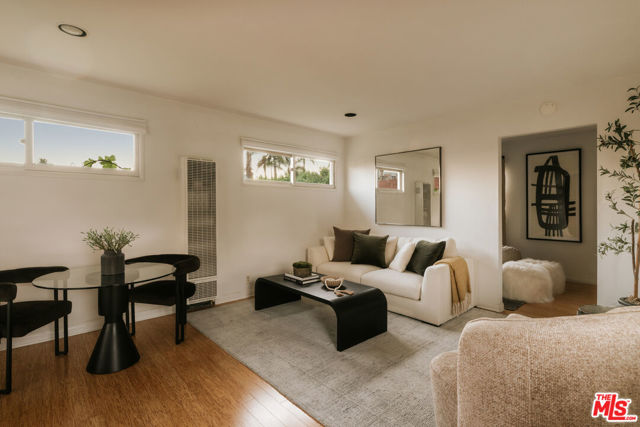 6 Bed Home for Sale in Santa Monica, California