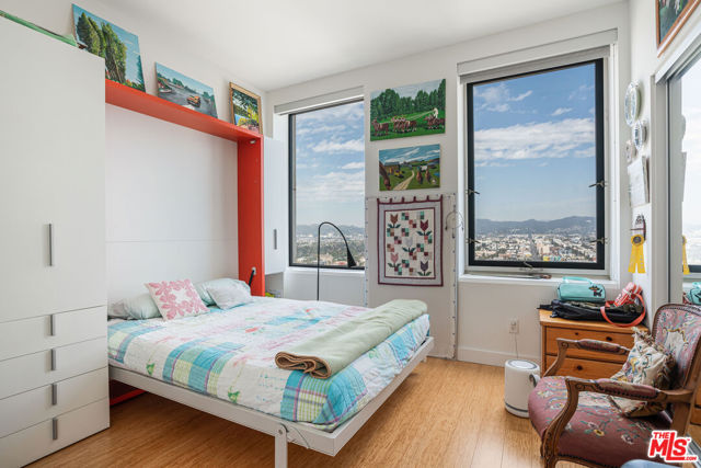 3810 Wilshire Boulevard, Los Angeles CA: https://media.crmls.org/mediaz/0c16a888-a6f3-4913-ba1e-6c53bc885304.jpg