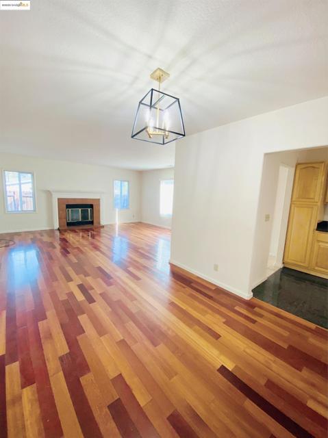 3540 Deer Hill Rd, Lafayette CA: https://media.crmls.org/mediaz/0c1779d7-09ed-4088-ad1f-9bda9ff8fa53.jpg
