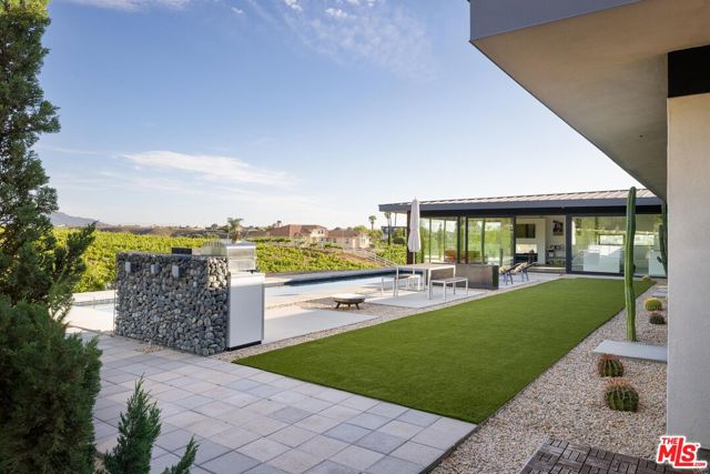 36453 Via El Pais Bonita, Temecula CA: https://media.crmls.org/mediaz/0c17bedd-78fa-4e61-85c7-4a87a9ed414d.jpg